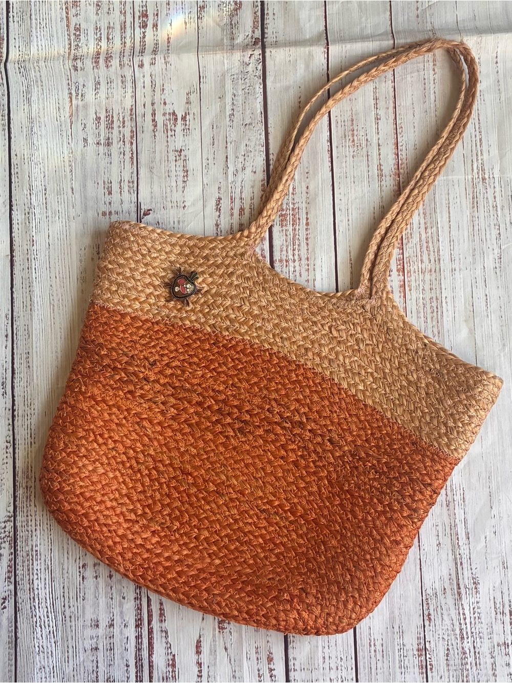 Handwoven Two-Tone Orange Straw Tote with Turtle Brooch - Picture 1 of 5